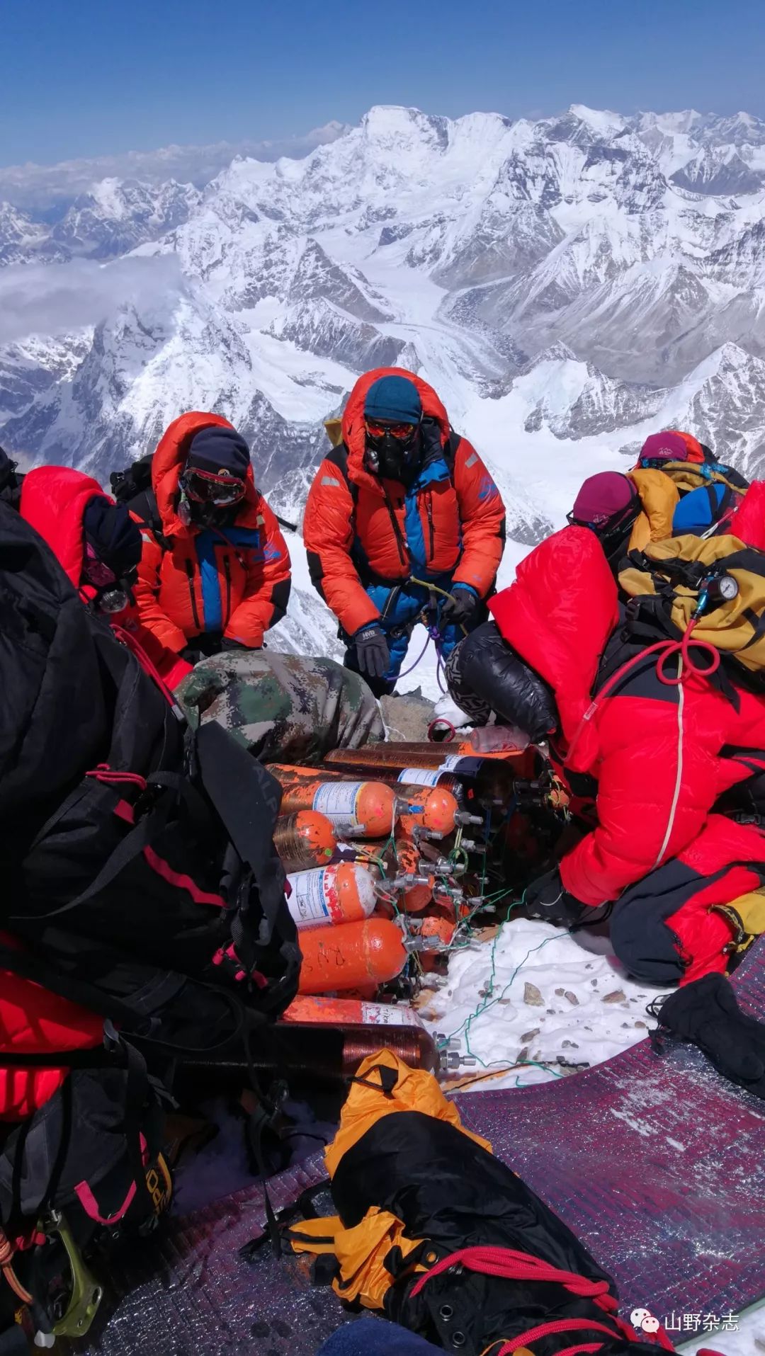 一竞技-窗口期夏洛特黄蜂内部沟通窗口期巴黎圣日耳曼调整名单以备中超之后，Scout在塞尔维亚队比赛中失利的简单介绍