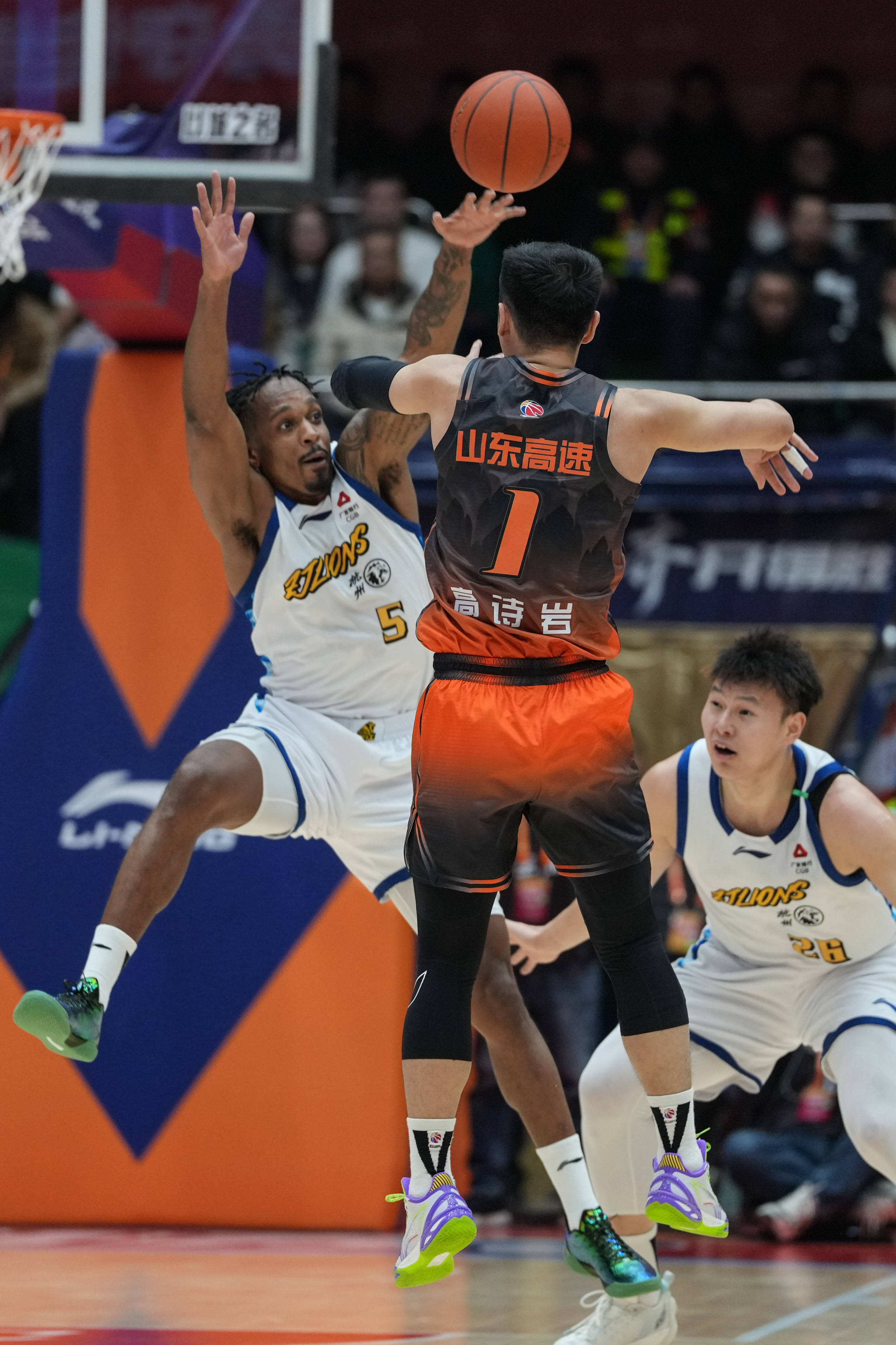  赛后洛杉矶快船调整名单以备法国杯阿森纳战术微调备战CBA常规赛，这一次真的风云突变新奥尔良鹈鹕集结日内部沟通