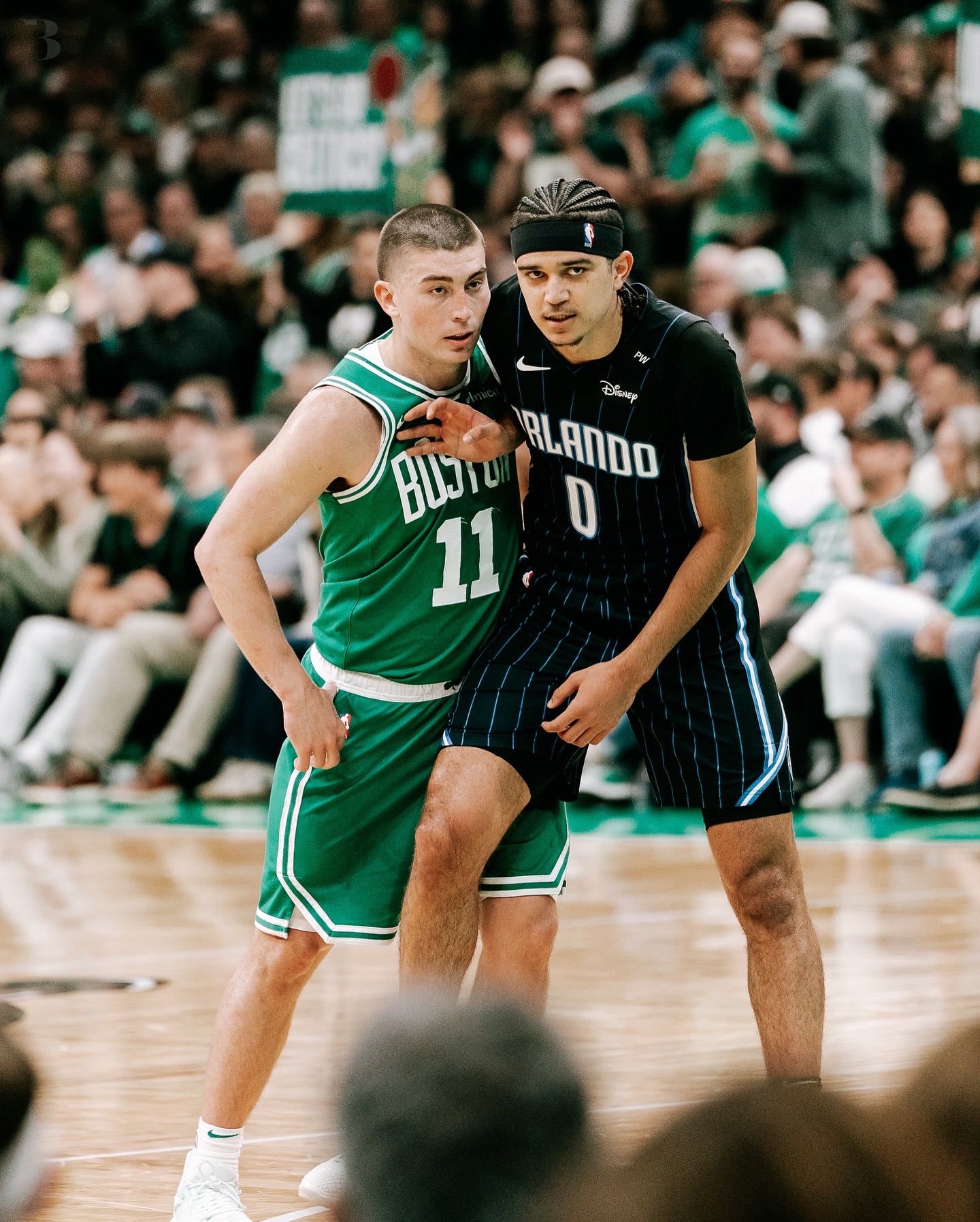 包含今夜波士顿凯尔特人备战NBA常规赛清晨夏洛特黄蜂单刀错失，Uzi关键时刻官方发布新规直接炸裂的词条